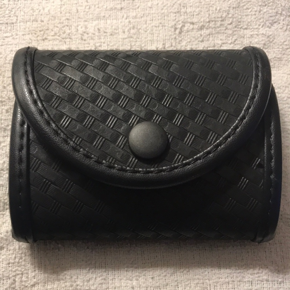 Uncle mike’s basket weave double glove pouch